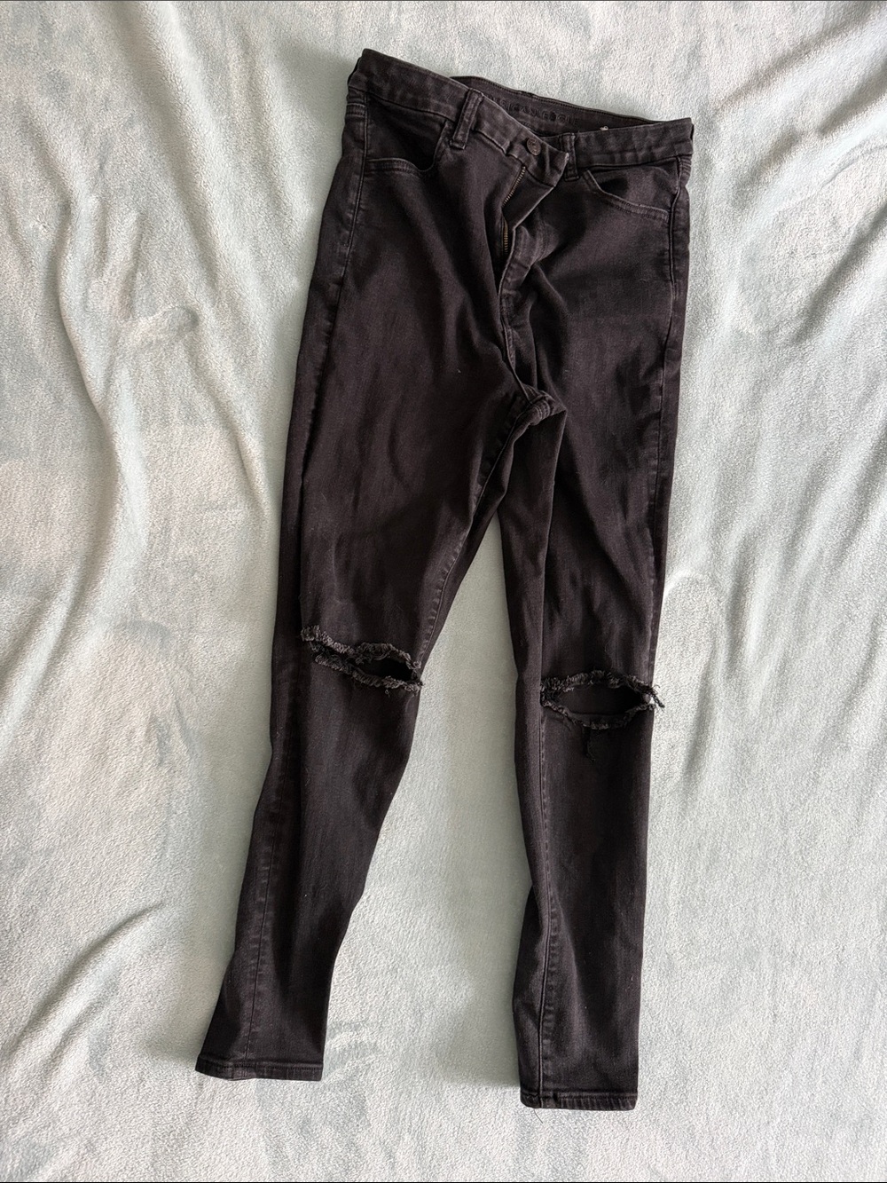 American Eagle Outfitters Black Skinny Jeans with Knee Rips